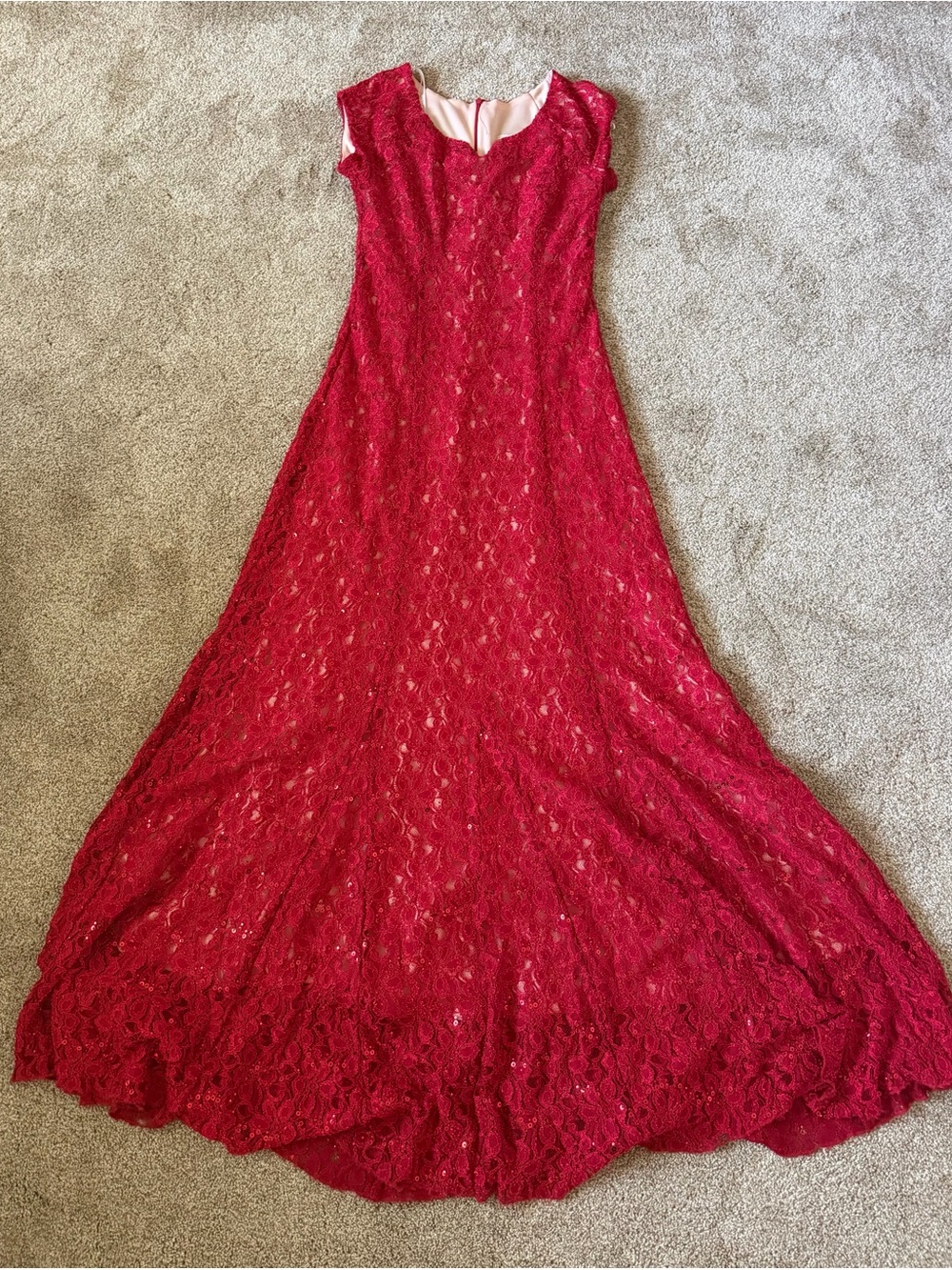 Elegant Red Lace Maxi Gown with Cap Sleeves